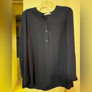 Ladies navy blouse - size large